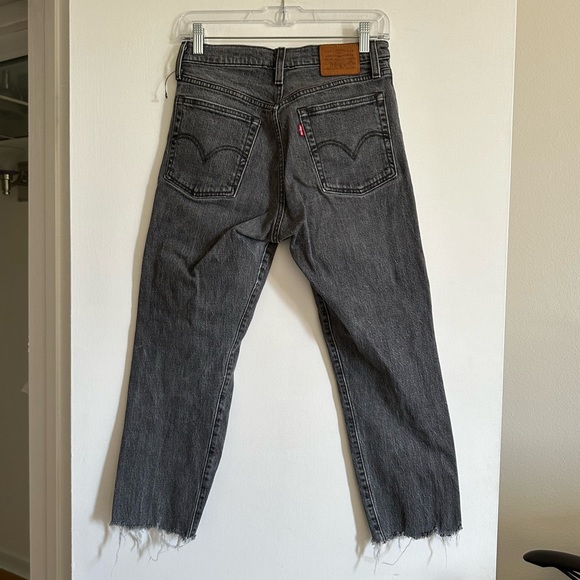 Levi’s Washed Black Premium Denim Classic Raw Hem High Waisted Jeans size 27 EUC - Picture 5 of 10